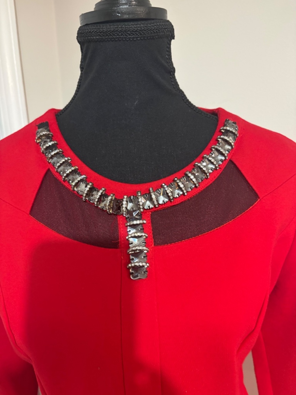 Dress - Picture 2 of 12